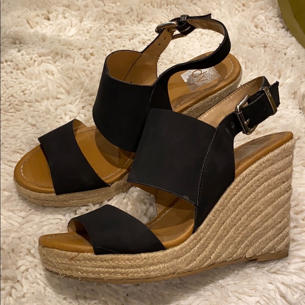 Black Strappy Wedges